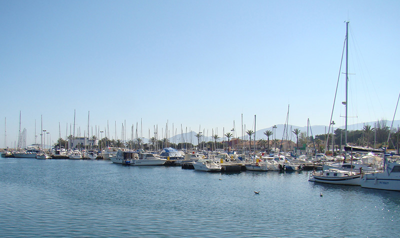 A moins de 200 mettres des plages de saint Cyprien et de tous commerces